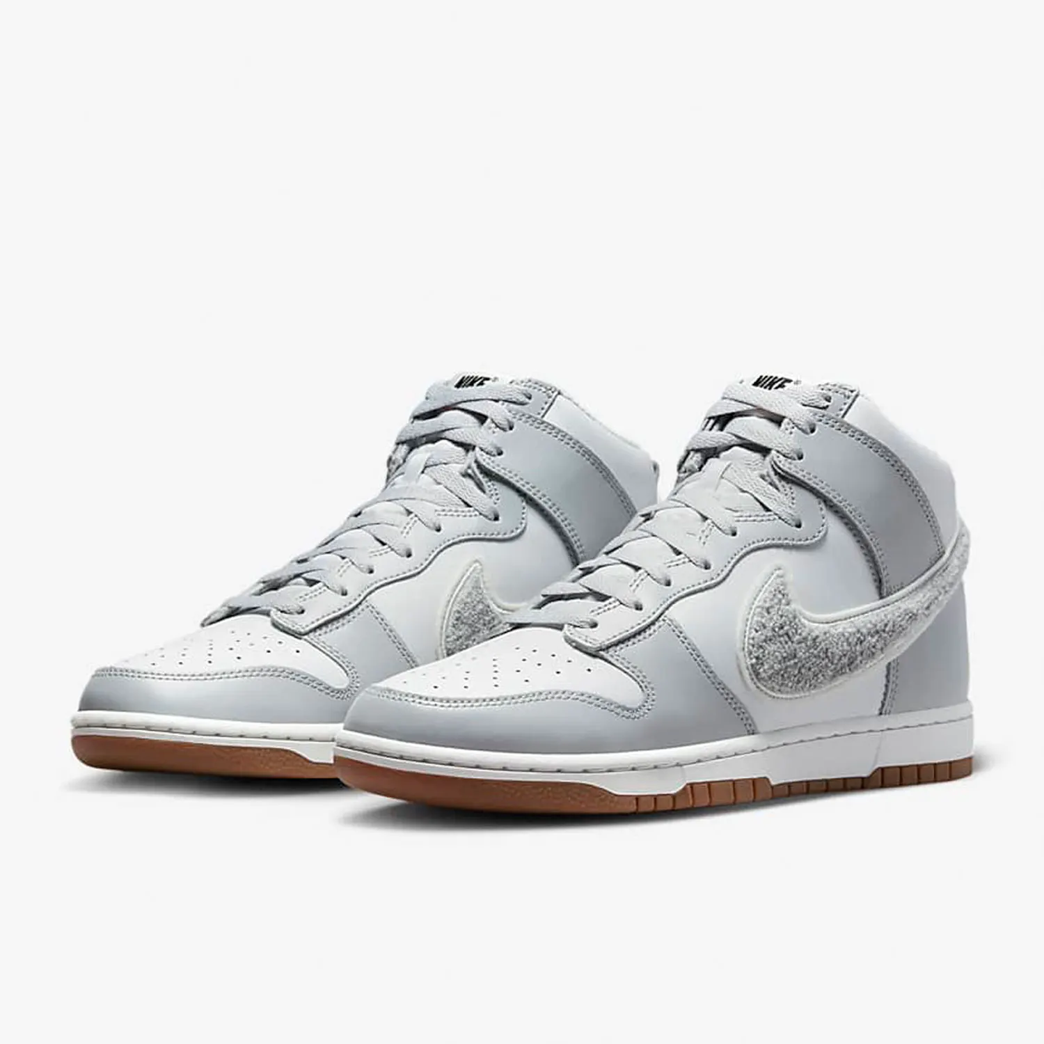 Новые мужские спортивные флисовые высокие туфли Nike Dunk DR8805-003
Новые мужские спортивные флисовые высокие туфли Nike Dunk DR8805-003