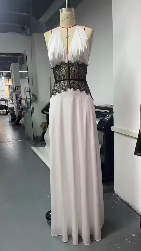 Summer Backless Sexy Maxi Dress Women Gown Patchwork Lace Halter Deep V Neck Sleeveless High Waist Elegant Long Dress
Summer Backless Sexy Maxi Dress Women Gown Patchwork Lace Halter Deep V Neck Sleeveless High Waist Elegant Long Dress