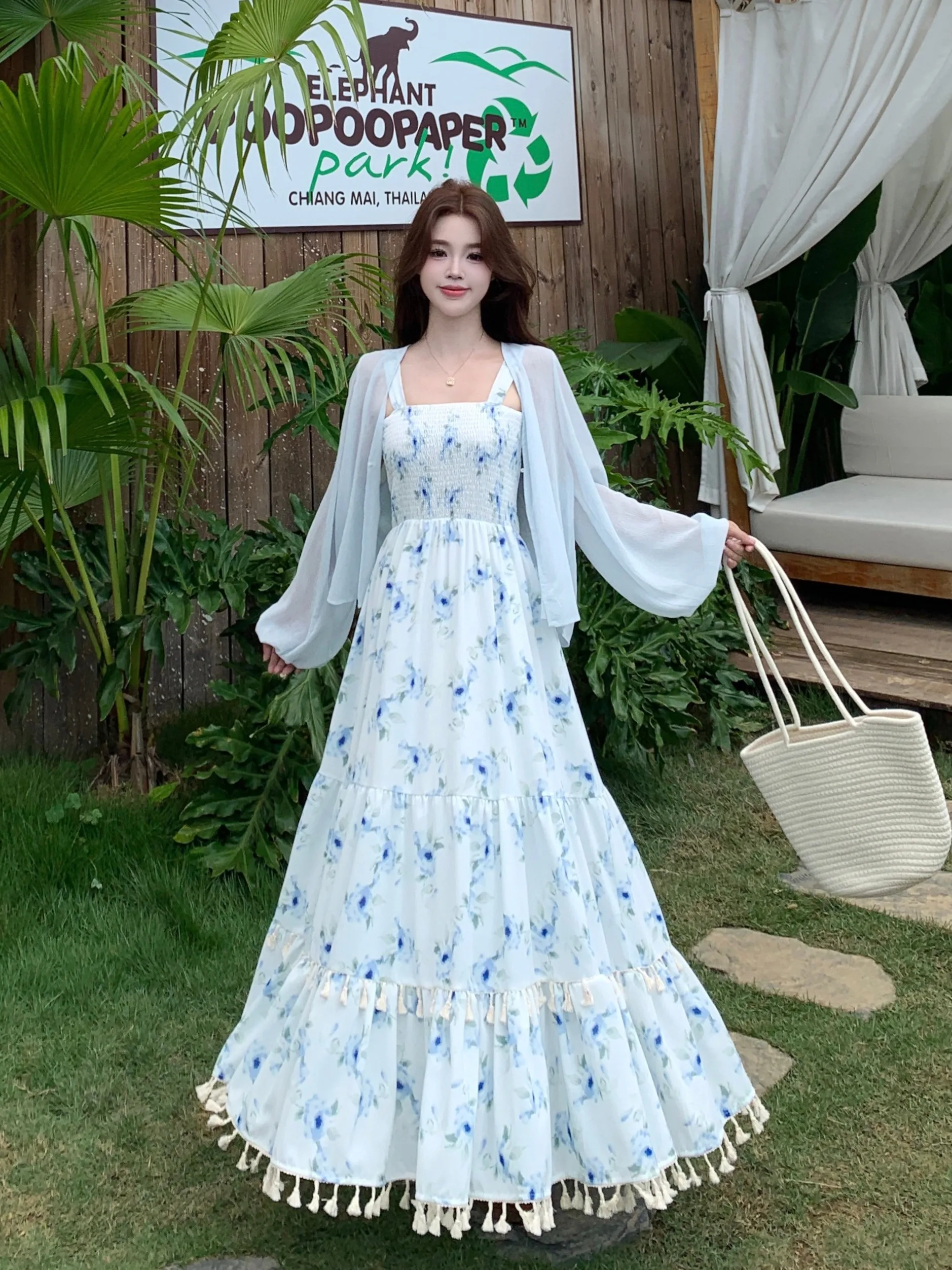 High Waist Floral Print Maxi Dress Slim Fit Cardigan Set for plus Size Women Summer Breathable Comfortable Loose Style French...
High Waist Floral Print Maxi Dress Slim Fit Cardigan Set for plus Size Women Summer Breathable Comfortable Loose Style French...