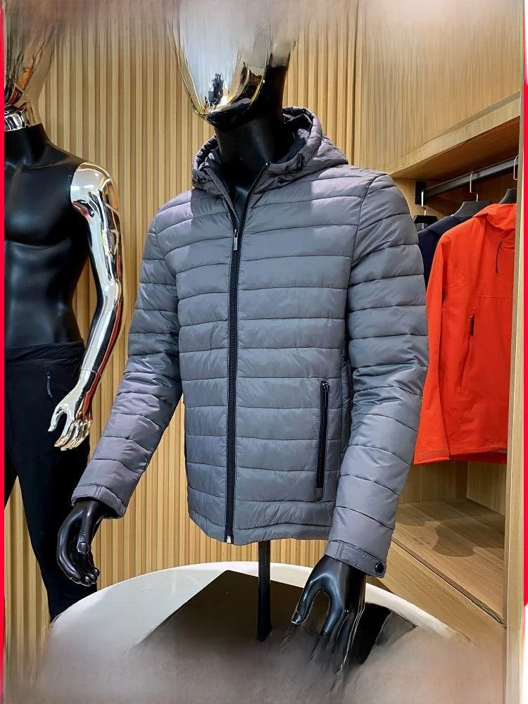 Мужская легкая хлопковая куртка: зимняя, теплая, водонепроницаемая, с капюшоном, повседневная, модная, простая, молодежная, стандартного кроя, хлопковое пальто
Мужская легкая хлопковая куртка: зимняя, теплая, водонепроницаемая, с капюшоном, повседневная, модная, простая, молодежная, стандартного кроя, хлопковое пальто