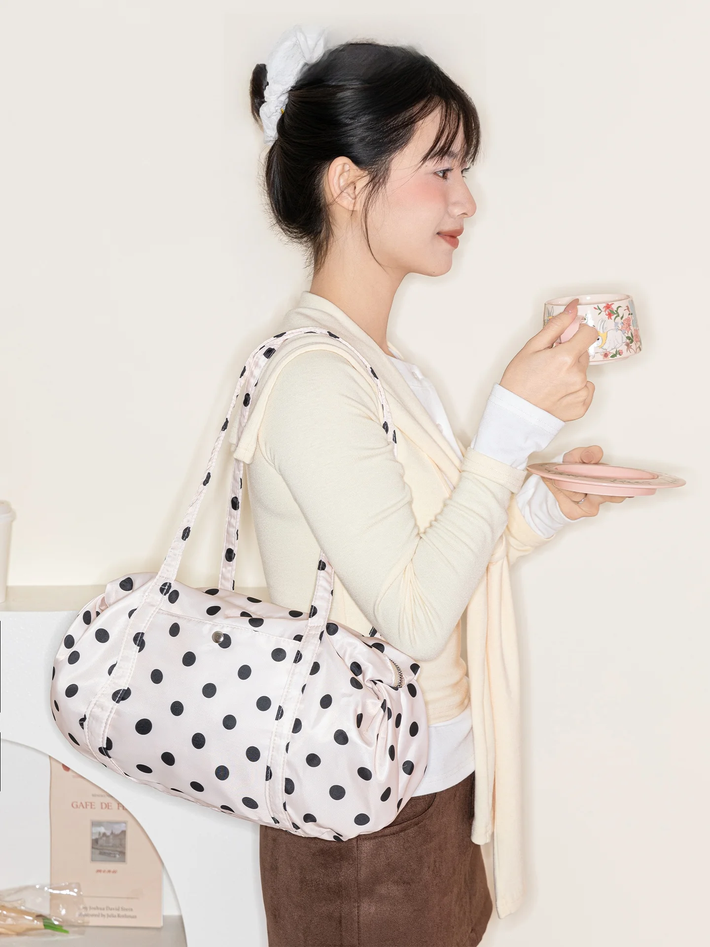 Orange Girl Korean Polka Dot Tote Bag Women's Unique Design High-End Feel Underarm Single Shoulder Bag Canvas Youth Style
Orange Girl Korean Polka Dot Tote Bag Women's Unique Design High-End Feel Underarm Single Shoulder Bag Canvas Youth Style
