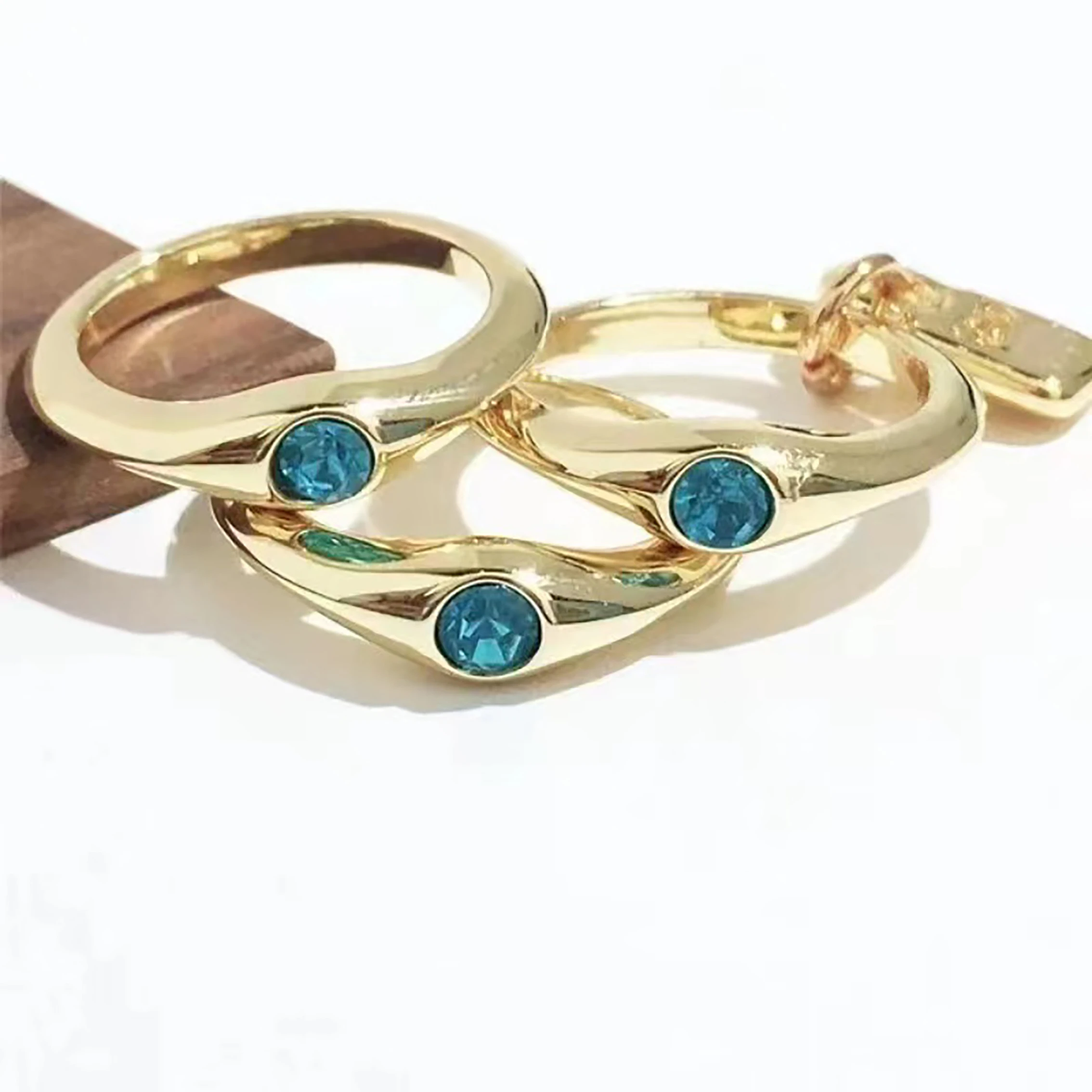 Trendy high-quality colored crystal three ring detachable silver ring women's accessory for friends' birthday party gift
Trendy high-quality colored crystal three ring detachable silver ring women's accessory for friends' birthday party gift