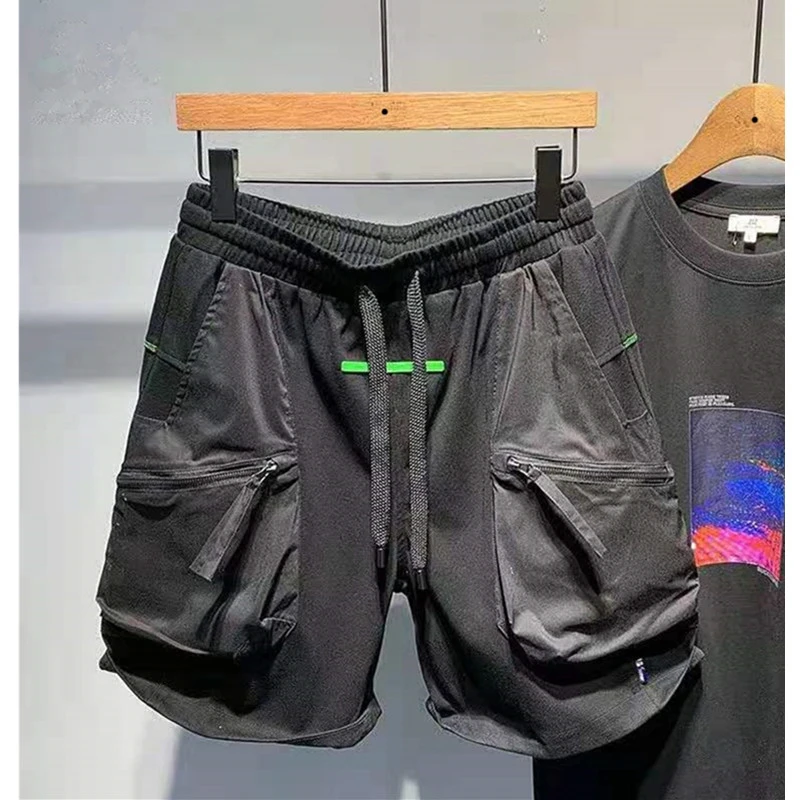 Летние мужские повседневные широкие брюки в стиле ретро с пэчворком, модные, с завязками, рабочая одежда, с высокой талией, молодежный стиль
Летние мужские повседневные широкие брюки в стиле ретро с пэчворком, модные, с завязками, рабочая одежда, с высокой талией, молодежный стиль