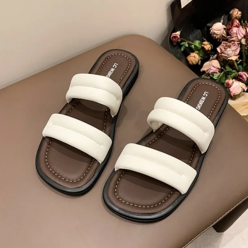 Summer Fashion Slip-on Casual Outdoor Beach Women Sandals Designer New Soft Bottom Leather Women's Slippers
Summer Fashion Slip-on Casual Outdoor Beach Women Sandals Designer New Soft Bottom Leather Women's Slippers