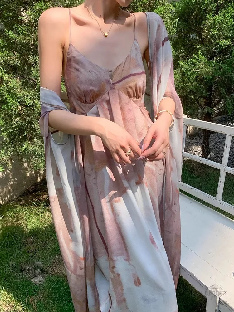National Style Cigarette Powder Tie Dye Camisole Dress, Women's High-End Classical Sun Protection Shirt Two-Piece Set
National Style Cigarette Powder Tie Dye Camisole Dress, Women's High-End Classical Sun Protection Shirt Two-Piece Set