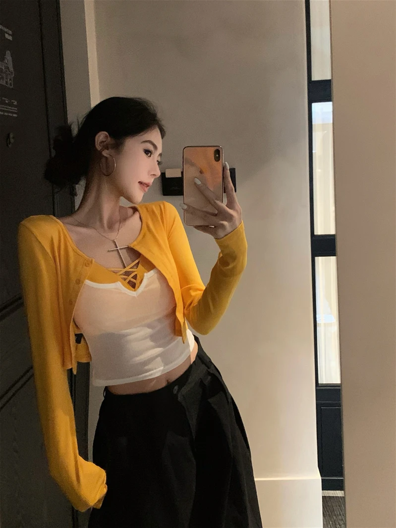 Hot Girl Cross Wrap Chest Three-Piece Set Long Sleeve Summer Simple Style Women's Fashion Tank Top over Vest Cardigan Ensemble
Hot Girl Cross Wrap Chest Three-Piece Set Long Sleeve Summer Simple Style Women's Fashion Tank Top over Vest Cardigan Ensemble