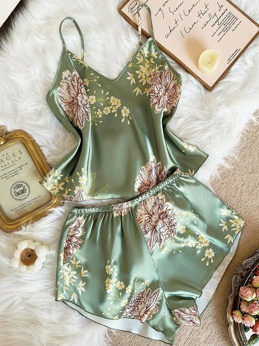 2pcs Women Elegant Satin Floral Print Camisole And Shorts Set
2pcs Women Elegant Satin Floral Print Camisole And Shorts Set
