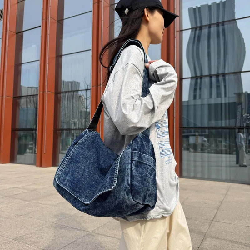 Джинсовые однотонные сумки через плечо, универсальные женские сумки большой вместимости, распродажа, 2025 г., брендовые швейные модные дорожные сумки на плечо
Джинсовые однотонные сумки через плечо, универсальные женские сумки большой вместимости, распродажа, 2025 г., брендовые швейные модные дорожные сумки на плечо