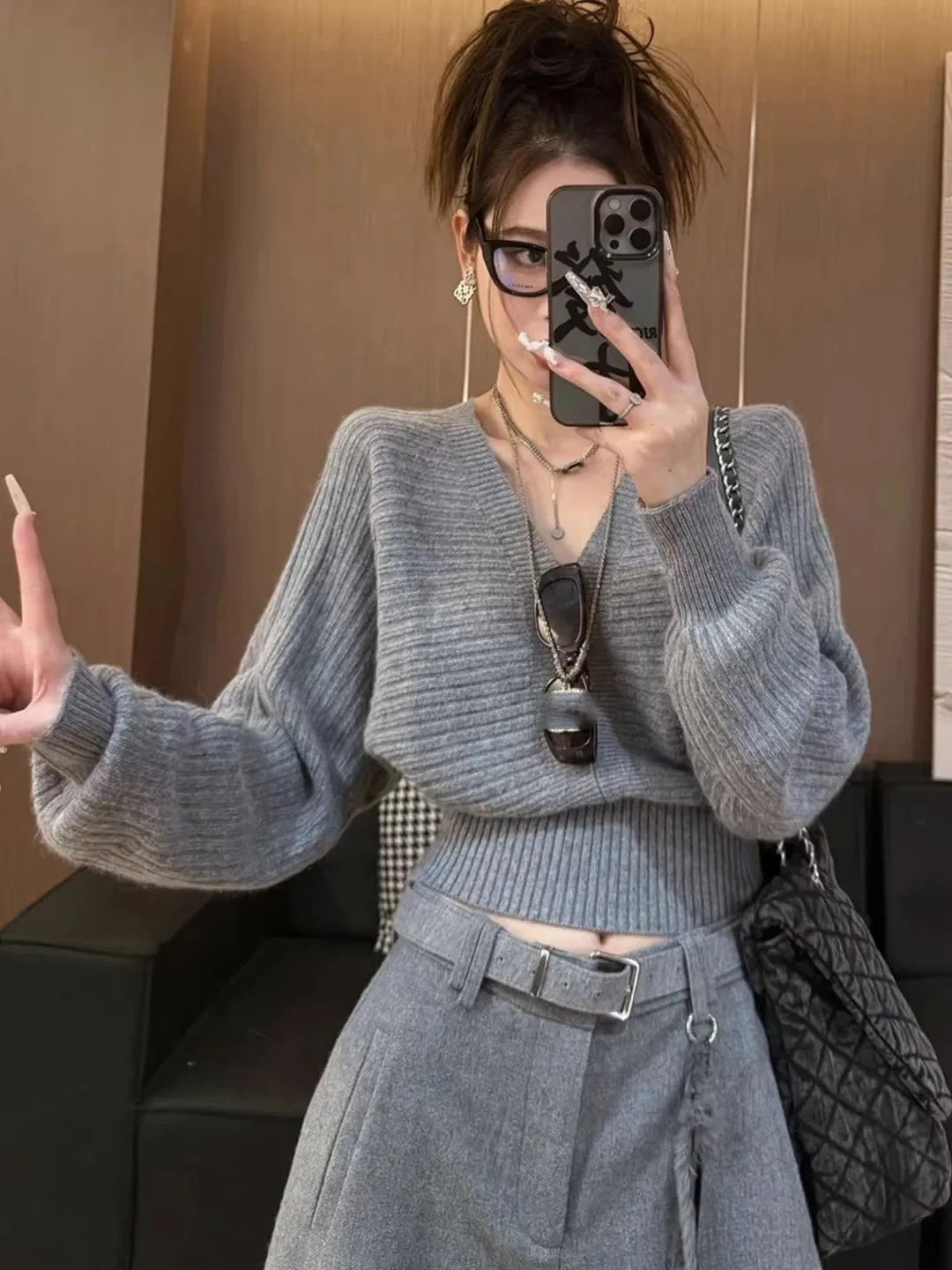 Женские пуловеры белого и синего цвета с молниями: коллекции, наборы, ассортименты, варианты, разнообразие, спектр моделей
Женские пуловеры белого и синего цвета с молниями: коллекции, наборы, ассортименты, варианты, разнообразие, спектр моделей