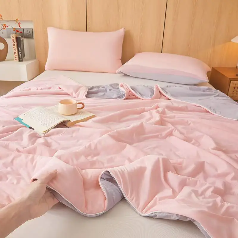 High End Summer Cooling Quilt Soft Cooled Breathable Single Double Blanket Summer Lightweight Air Condition Comforter Cold Feel
High End Summer Cooling Quilt Soft Cooled Breathable Single Double Blanket Summer Lightweight Air Condition Comforter Cold Feel