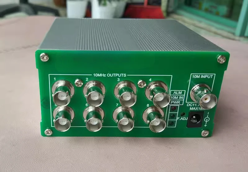 10M Frequency Divider, Distributed Amplifier, 8 Outputs, Constant Temperature Crystal Oscillator Reference, Clock Divider
10M Frequency Divider, Distributed Amplifier, 8 Outputs, Constant Temperature Crystal Oscillator Reference, Clock Divider