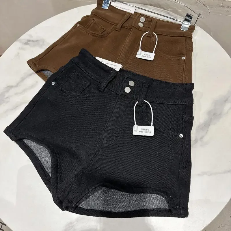 Spring Summer Denim Shorts Women Vintage Hot Pants Wide Leg Solid High Waisted Casual All-match A-line Streetwear
Spring Summer Denim Shorts Women Vintage Hot Pants Wide Leg Solid High Waisted Casual All-match A-line Streetwear