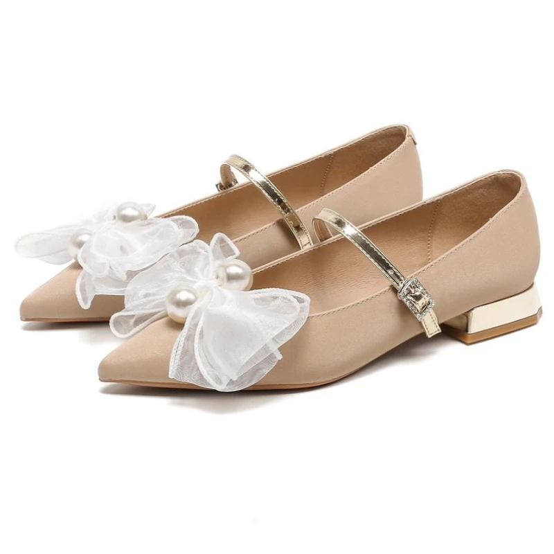 Туфли Мэри Джейн на низком каблуке с кружевом и бантом, женские пикантные осенние дизайнерские модельные туфли с острым носком, женские модные брендовые туфли на каблуке
Туфли Мэри Джейн на низком каблуке с кружевом и бантом, женские пикантные осенние дизайнерские модельные туфли с острым носком, женские модные брендовые туфли на каблуке