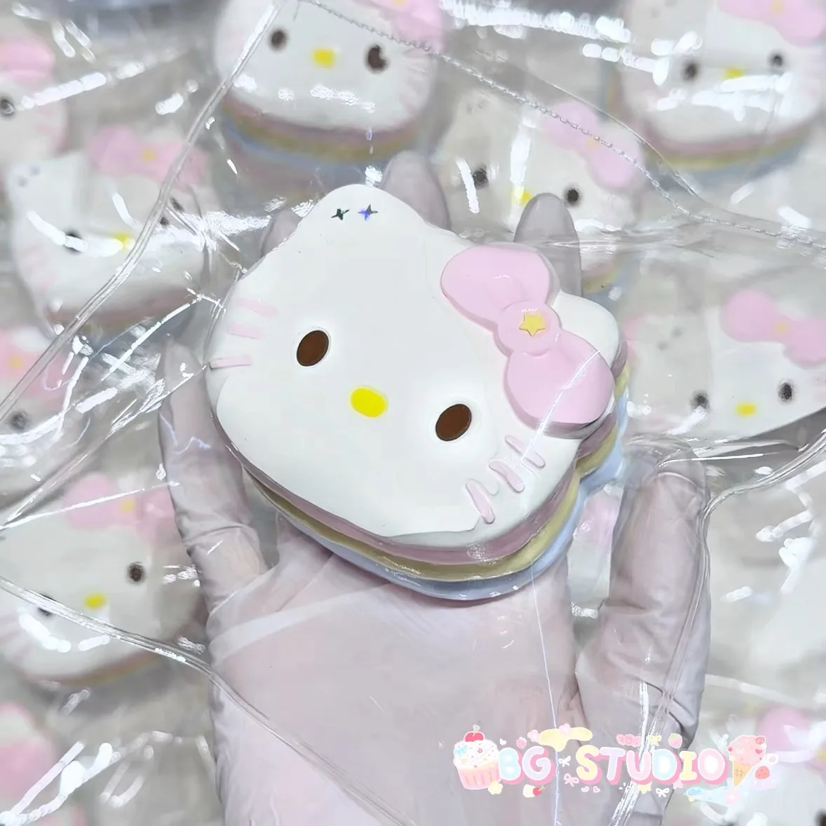 Sanrio Hello Kitty Food-Grade Silicone Squishy Toy Cute Cream Mud Texture Slow Rebound Teen Adult Stress Relief Squeeze Toy Gift
Sanrio Hello Kitty Food-Grade Silicone Squishy Toy Cute Cream Mud Texture Slow Rebound Teen Adult Stress Relief Squeeze Toy Gift