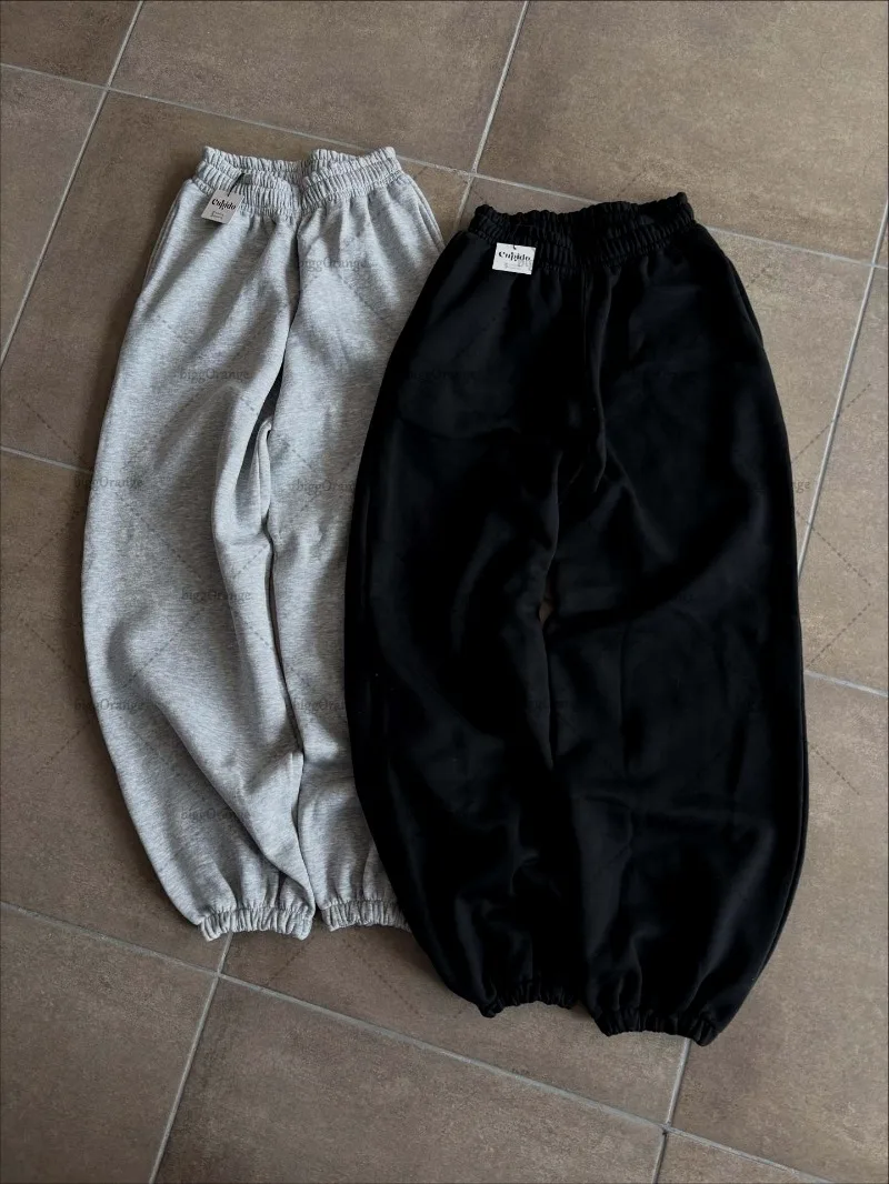 Street Retro Harajuku Oversized High Waist Casual Sports Pants Men Hip-hop Solid Color Fashion Loose Straight Floor Pants Women
Street Retro Harajuku Oversized High Waist Casual Sports Pants Men Hip-hop Solid Color Fashion Loose Straight Floor Pants Women