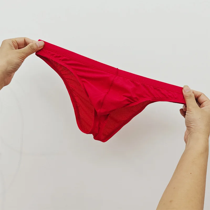 2025 Men's Low Waist U Convex Sexy Fashion Ice Silk Smooth Small Triangle Underwear Breathable Hole Half Hip Wrap
2025 Men's Low Waist U Convex Sexy Fashion Ice Silk Smooth Small Triangle Underwear Breathable Hole Half Hip Wrap