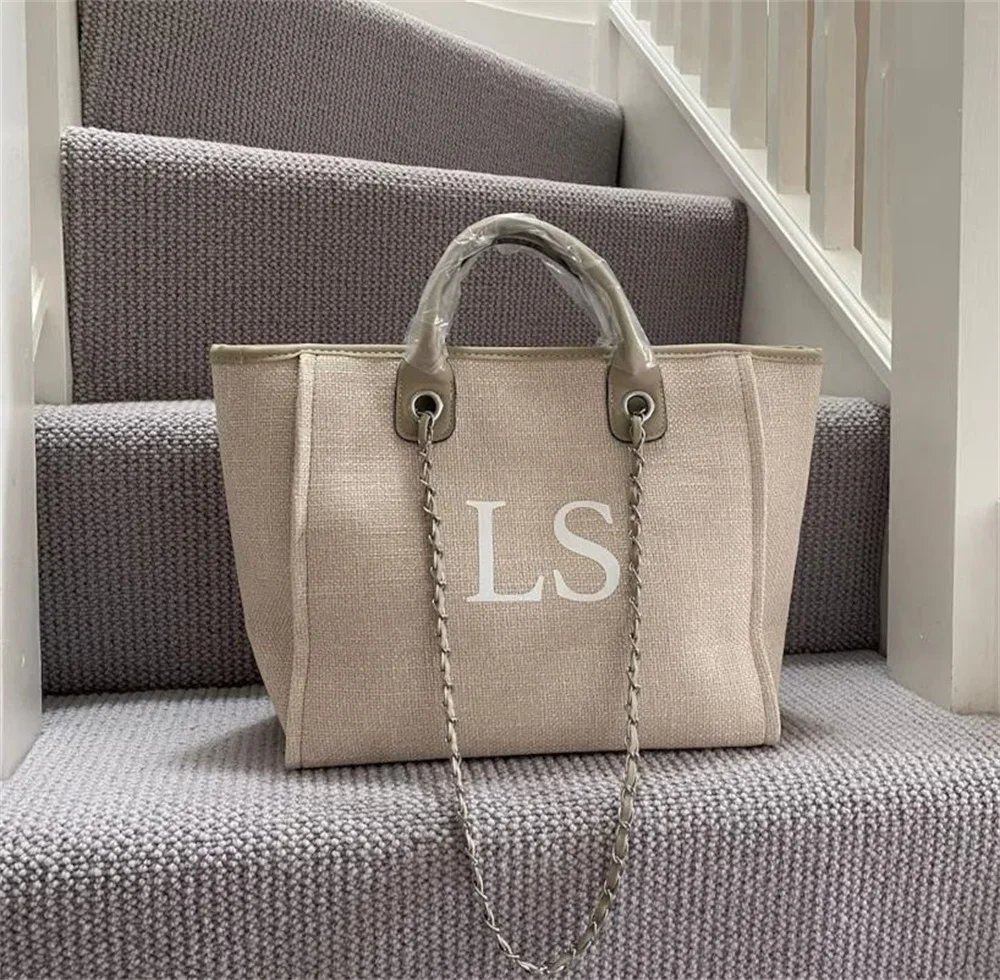 Personalised Canvas Chain Tote Shoulder Pool Beach Airport Travel Bag Overnight Large Bag girlfriend mum sister aunt nan best fr
Personalised Canvas Chain Tote Shoulder Pool Beach Airport Travel Bag Overnight Large Bag girlfriend mum sister aunt nan best fr