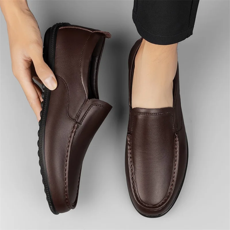 High Quality Men Flat Loafers Are Non Slip Durable Simple Fashionable Breathable Suitable for Daily Commuting Driving
High Quality Men Flat Loafers Are Non Slip Durable Simple Fashionable Breathable Suitable for Daily Commuting Driving