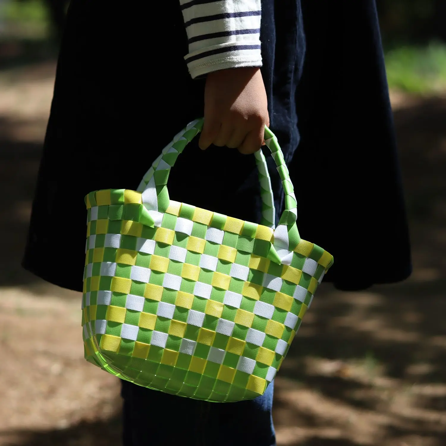 Spring and Summer New Colorful Woven Vegetable Basket Fashion Trend Travel Handbag Satchel Handbags
Spring and Summer New Colorful Woven Vegetable Basket Fashion Trend Travel Handbag Satchel Handbags