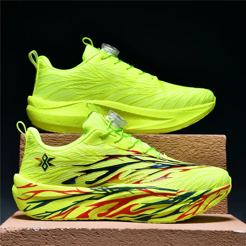 Men's sports shoes, lightweight carbon plate racing running shoes, winter shock absorption, anti slip, wear-resistant, breathabl
Men's sports shoes, lightweight carbon plate racing running shoes, winter shock absorption, anti slip, wear-resistant, breathabl
