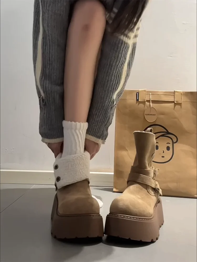 Women Ankle Boots 2024 Autumn And Winter New Strap Buckle Thick Soled Short Boots Snow Boots Cotton Plush Boots
Women Ankle Boots 2024 Autumn And Winter New Strap Buckle Thick Soled Short Boots Snow Boots Cotton Plush Boots