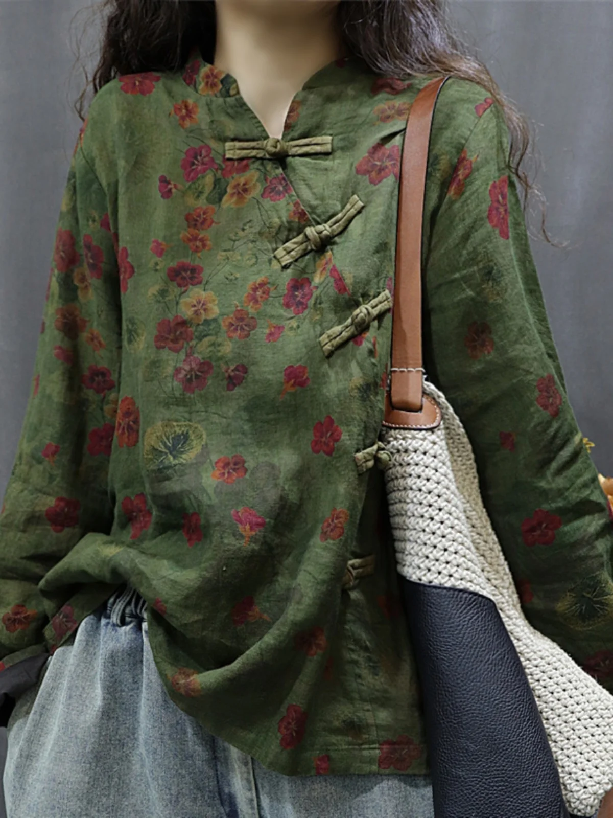 Ретро-рубашка из льна с принтом и эффектом потертости, свободного кроя, с рукавами «летучая мышь», женская модная осенняя новинка, топ с V-образным вырезом и длинными рукавами
Ретро-рубашка из льна с принтом и эффектом потертости, свободного кроя, с рукавами «летучая мышь», женская модная осенняя новинка, топ с V-образным вырезом и длинными рукавами