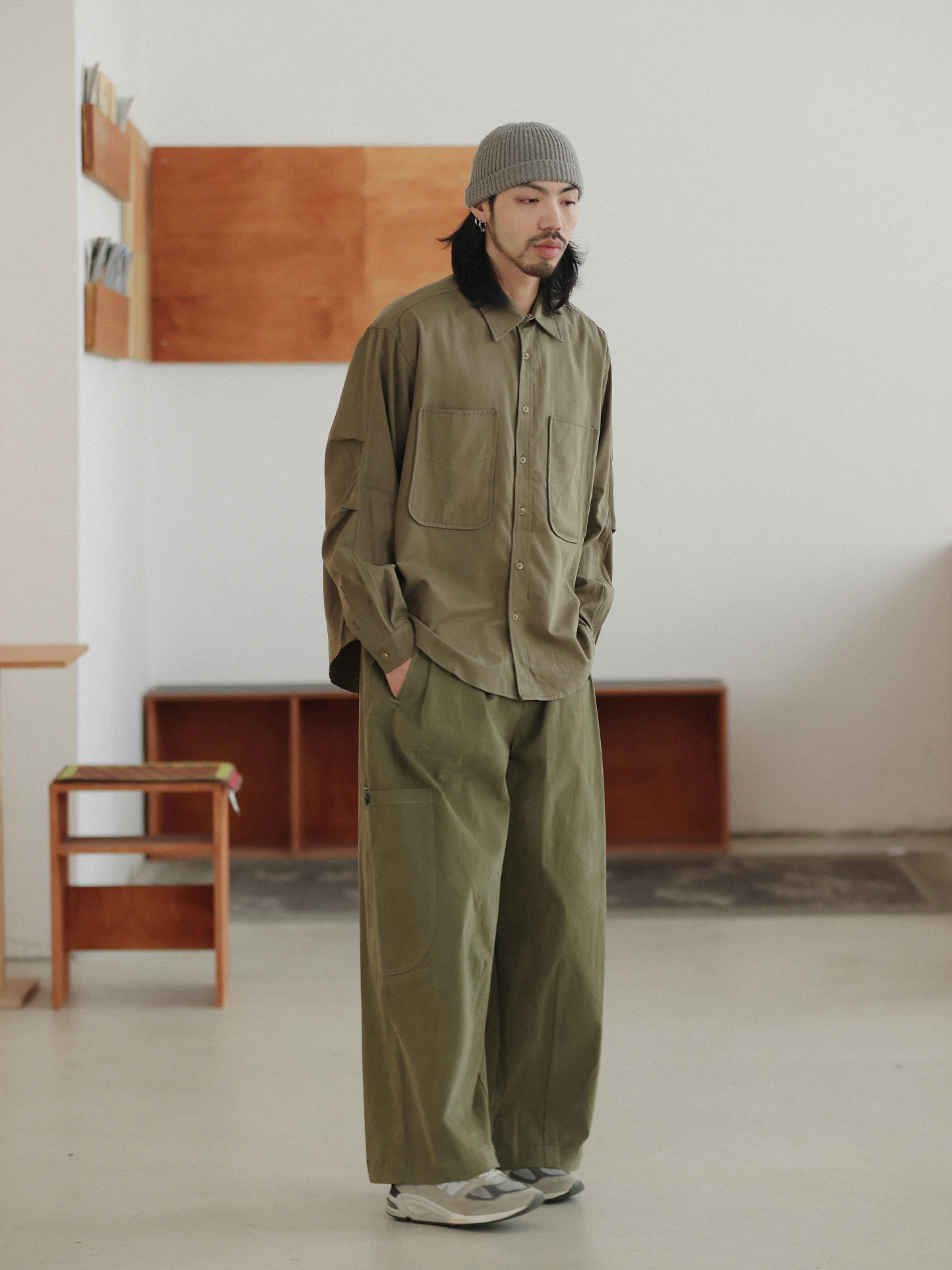 Мужская хлопковая рубашка Noears Autumn Military в японском ретро-стиле, свободного кроя, с длинным рукавом и плиссировкой
Мужская хлопковая рубашка Noears Autumn Military в японском ретро-стиле, свободного кроя, с длинным рукавом и плиссировкой