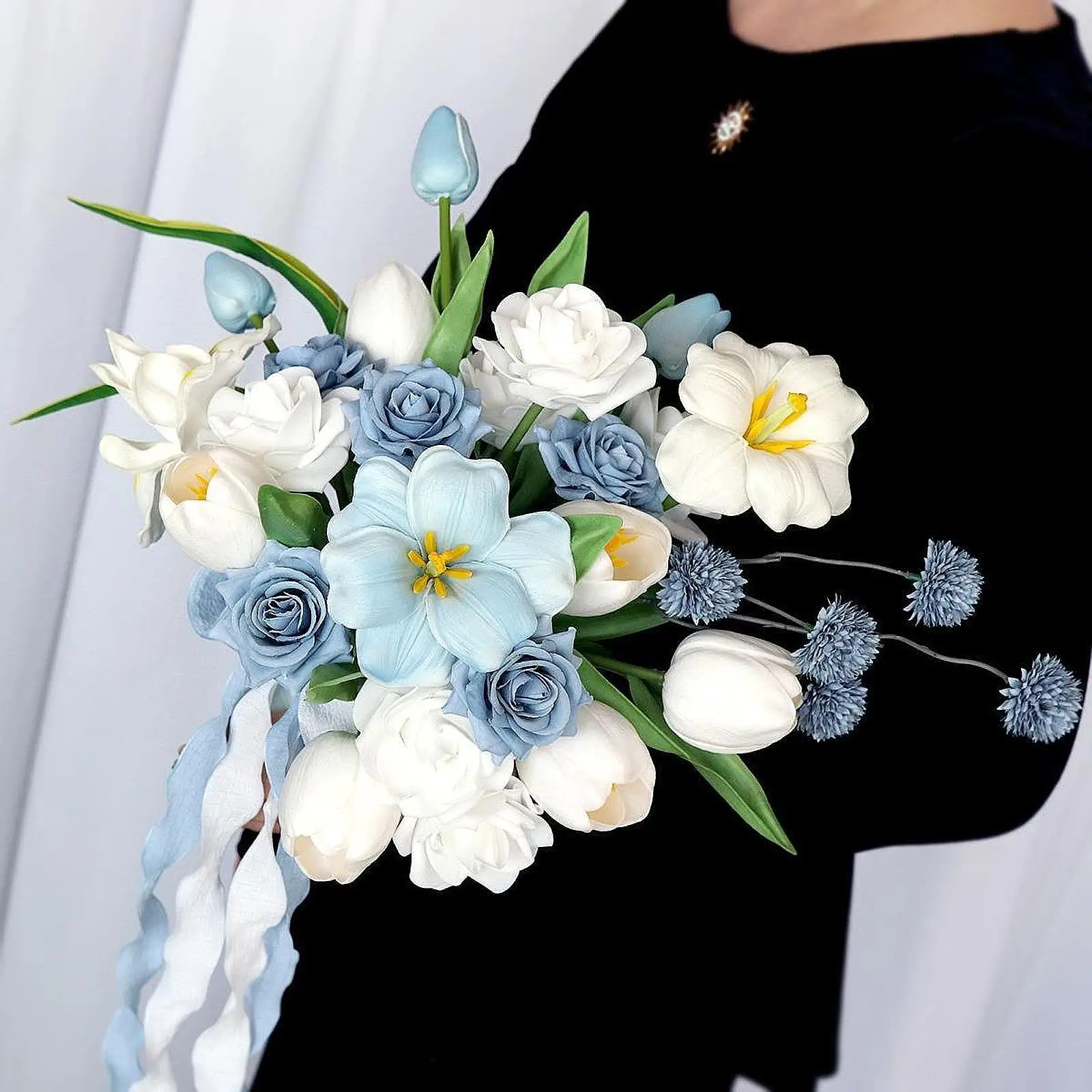 Wedding Bouquet for Bride Bridesmaid Artificial Flowers with Ribbons Silk Tulip for Bridal Shower Wedding Centerpieces Party
Wedding Bouquet for Bride Bridesmaid Artificial Flowers with Ribbons Silk Tulip for Bridal Shower Wedding Centerpieces Party