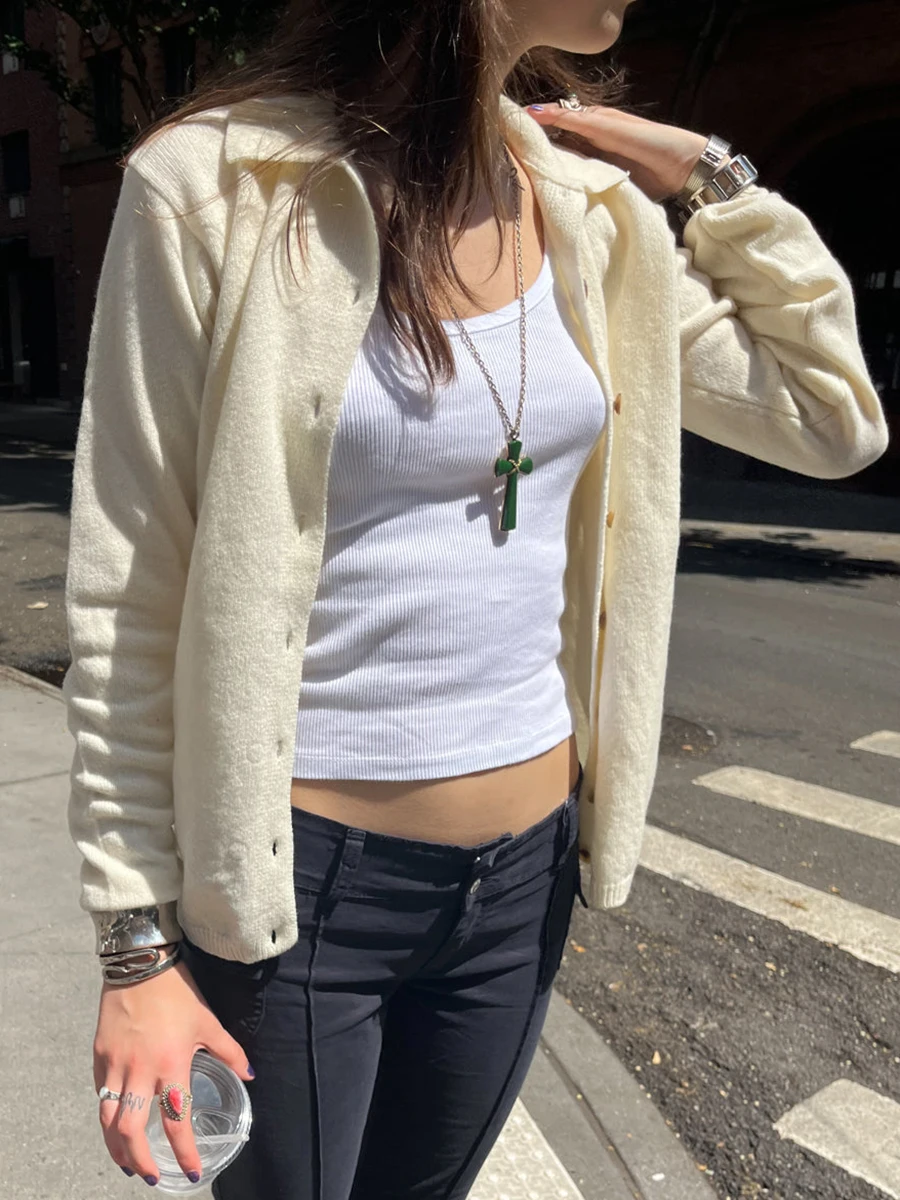 Vintage Solid Knitted Cardigan Tops Women Spring Cotton Lapel Single Breasted Long Sleeve Sweater Coat Beige Slim Knitwear New
Vintage Solid Knitted Cardigan Tops Women Spring Cotton Lapel Single Breasted Long Sleeve Sweater Coat Beige Slim Knitwear New