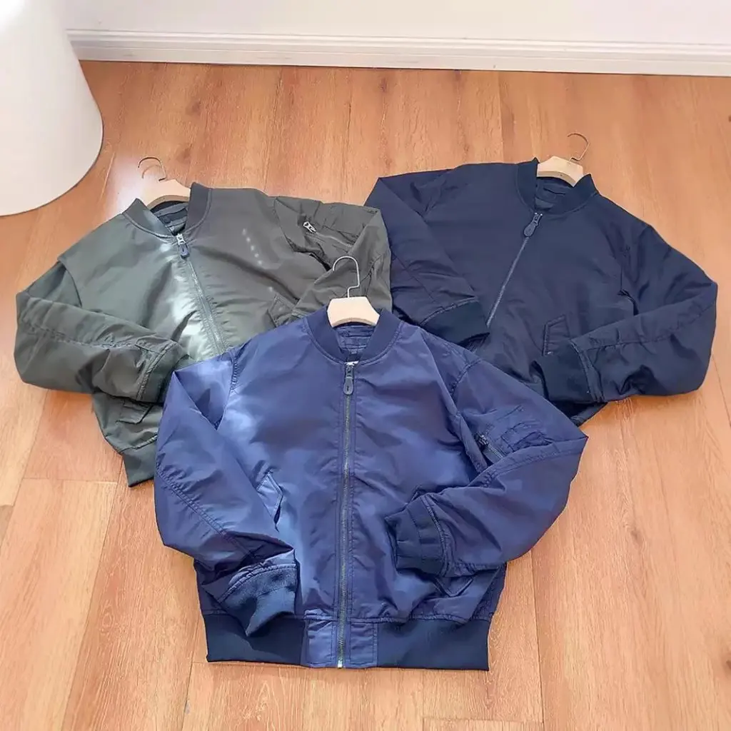 Japanese Style Aviator Jacket Coat for Men And Women Spring Autumn Collar Baseball Suit Couple's Simple Design
Japanese Style Aviator Jacket Coat for Men And Women Spring Autumn Collar Baseball Suit Couple's Simple Design