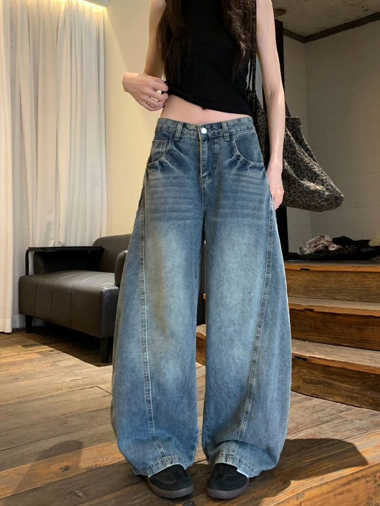 Summer 2026 High Waist Wide Leg Jeans Women's Chic Washed out Vintage American Style Loose Fit Casual High Fashion Jeans
Summer 2026 High Waist Wide Leg Jeans Women's Chic Washed out Vintage American Style Loose Fit Casual High Fashion Jeans