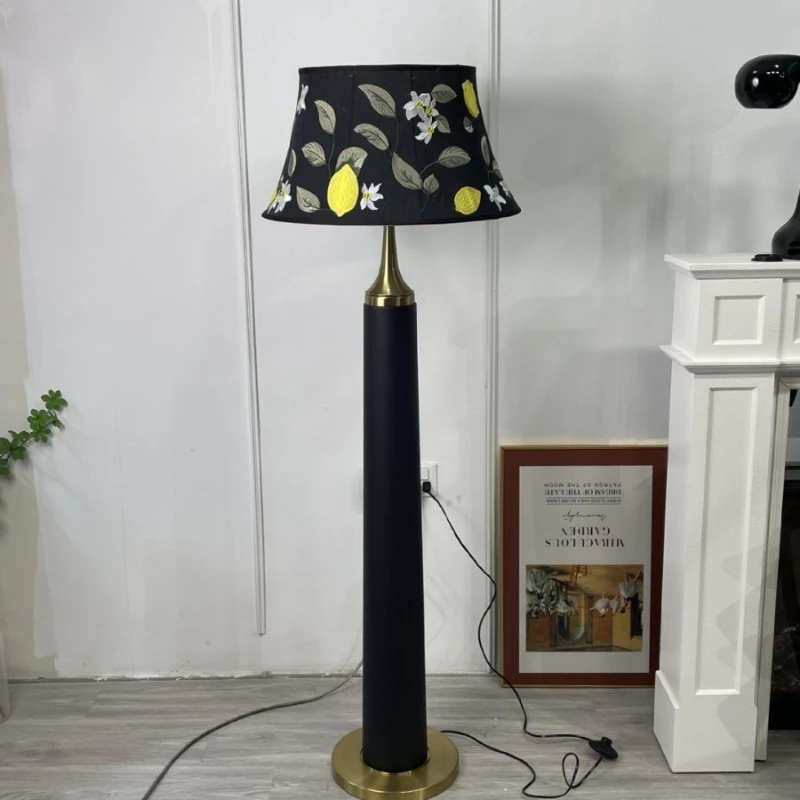 New Nanyang French medieval floor lamp, living room bedroom, American new Chinese retro high-end vertical desk lamp
New Nanyang French medieval floor lamp, living room bedroom, American new Chinese retro high-end vertical desk lamp