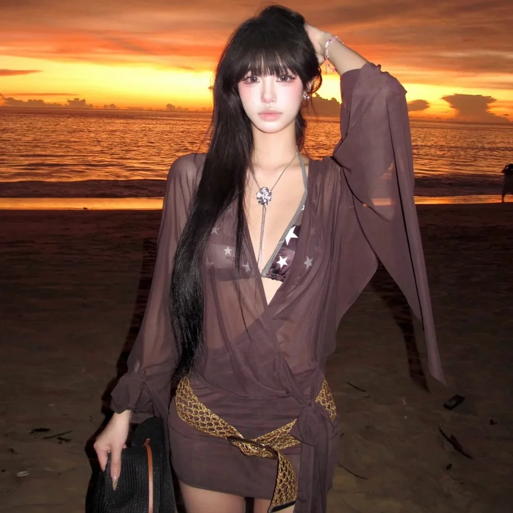 Thai Sle 2026 New Women's Swimsuit Unique Sexy Star Bikini Tee-piece Set Cover up Sunscreen Beach Vaion
Thai Sle 2026 New Women's Swimsuit Unique Sexy Star Bikini Tee-piece Set Cover up Sunscreen Beach Vaion