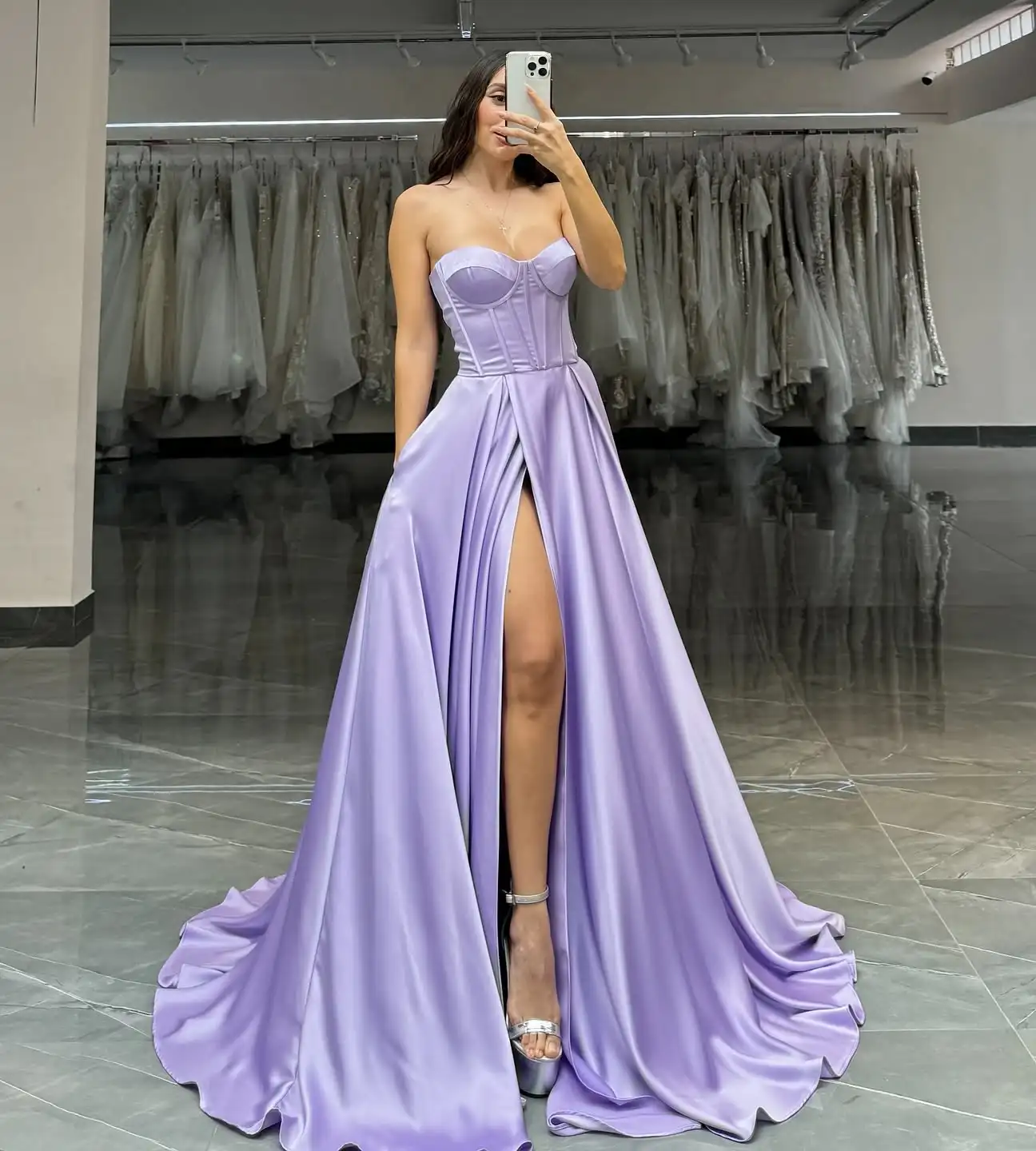 Customized Temperament Satin A-Line Evening Dresses Strapless Sleeveless Panel Train Special Occasion Gowns Formal Prom Dress
Customized Temperament Satin A-Line Evening Dresses Strapless Sleeveless Panel Train Special Occasion Gowns Formal Prom Dress