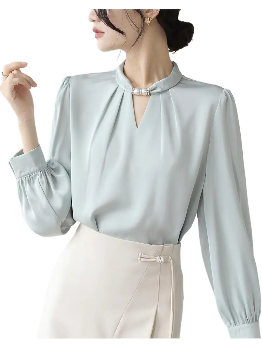 Spring Fashion pearl necklace Satin Silk Shirt,Vintage Blouse Women White Tops Chic Long Sleeves Street blouse tops 6XL 7XL
Spring Fashion pearl necklace Satin Silk Shirt,Vintage Blouse Women White Tops Chic Long Sleeves Street blouse tops 6XL 7XL