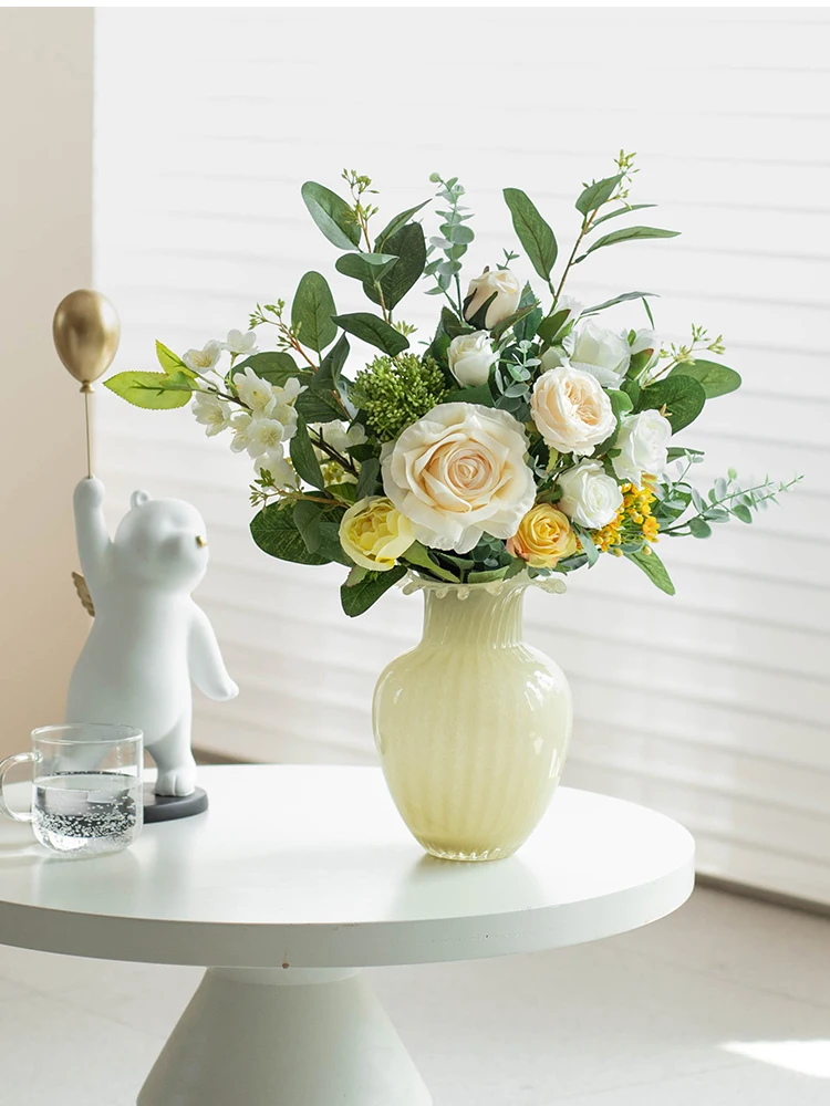 Light Luxury Simulation Flower Fake Flower Bouquet Decoration Living Room Table Floral Decoration Dry Flower Decoration
Light Luxury Simulation Flower Fake Flower Bouquet Decoration Living Room Table Floral Decoration Dry Flower Decoration