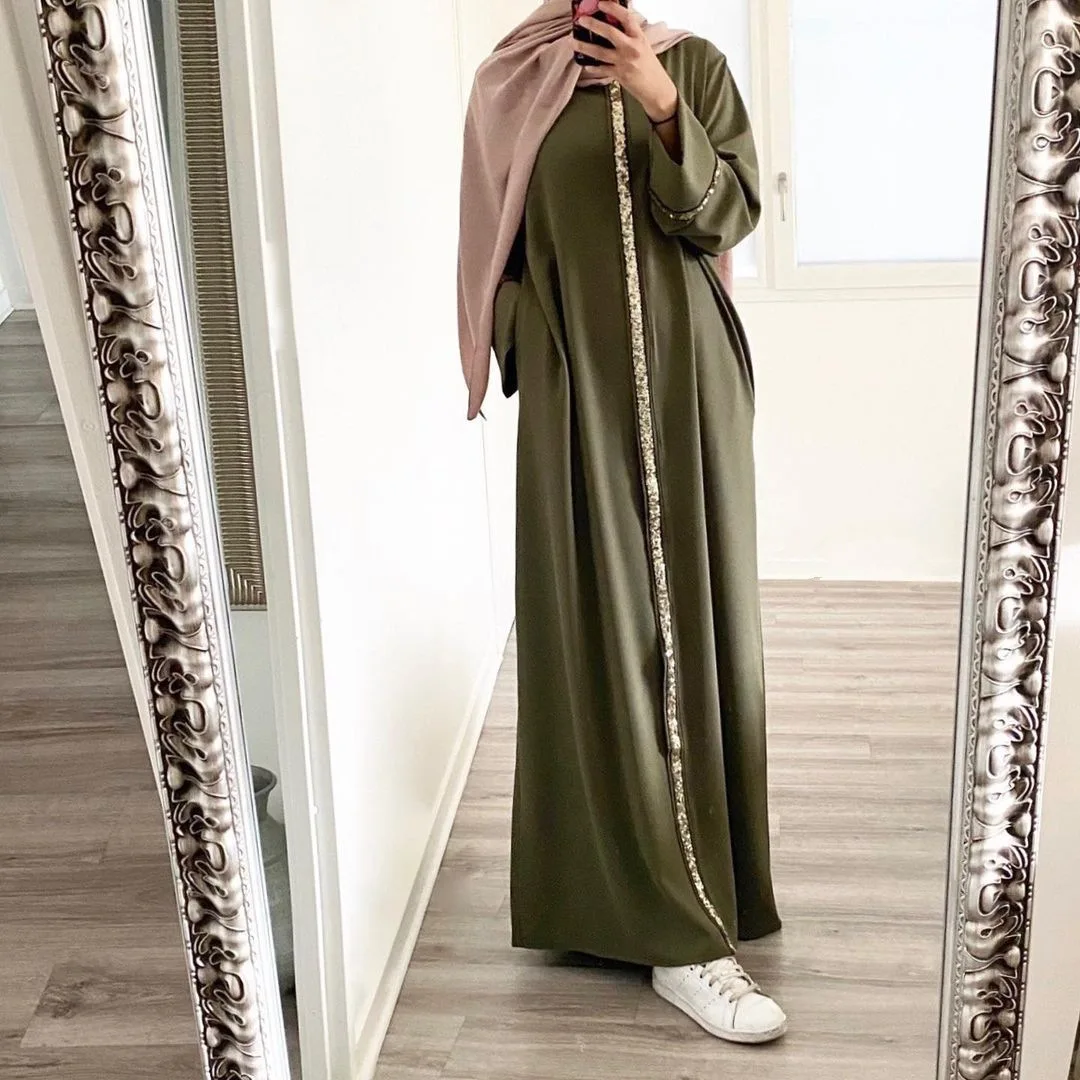 Ramadan Islamic New Southeast Asian Muslim Women's Robe Splicing Luxury Fashion Edging sequin Dress Solid Color Chiffon Robe
Ramadan Islamic New Southeast Asian Muslim Women's Robe Splicing Luxury Fashion Edging sequin Dress Solid Color Chiffon Robe