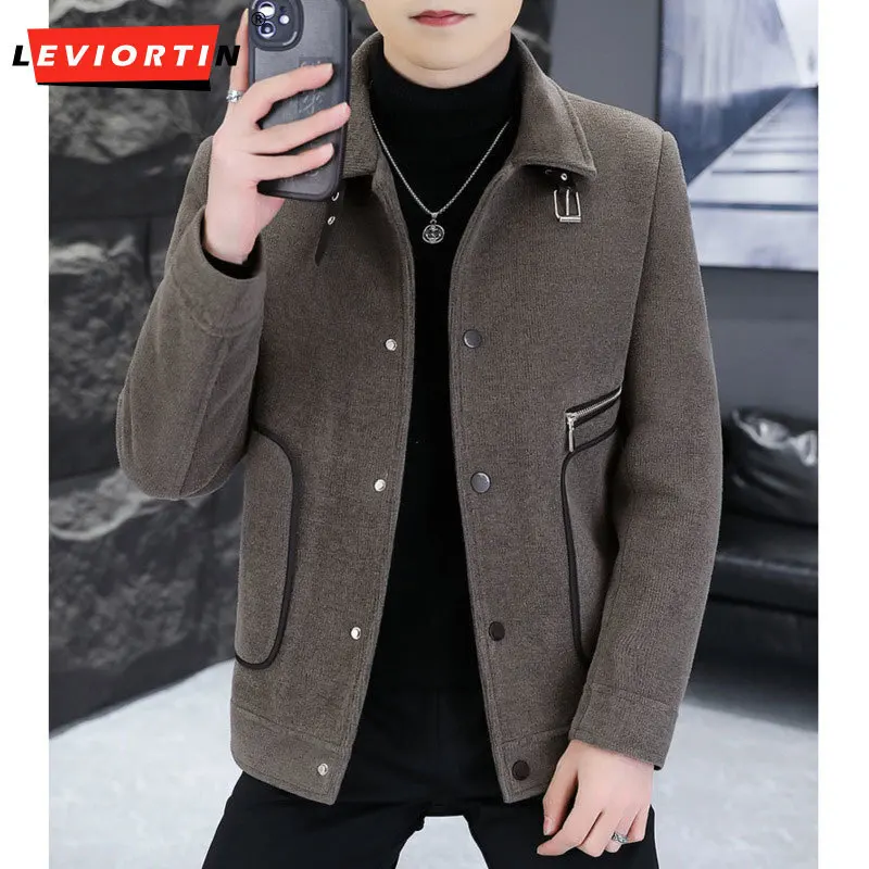 2023 Winter style plush and thick men's trend casual cashmere lapel zipper short, handsome and versatile fashionable new style
2023 Winter style plush and thick men's trend casual cashmere lapel zipper short, handsome and versatile fashionable new style