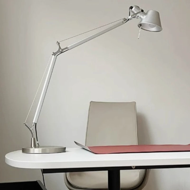 Medieval rocker arm desk lamp bedroom bedside study ins designer workbench folding long arm
Medieval rocker arm desk lamp bedroom bedside study ins designer workbench folding long arm