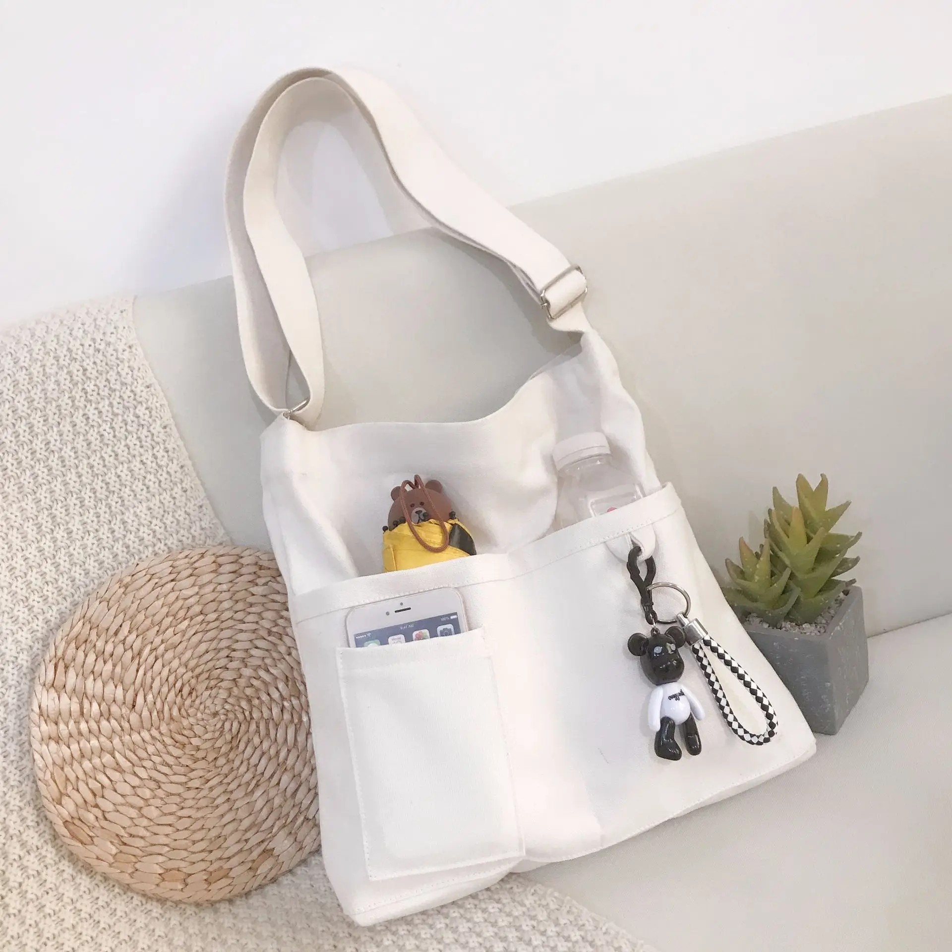 2022 women's fashion handbag canvas bag women's Single Shoulder Messenger Bag solid color literary canvas single shoulder bag
2022 women's fashion handbag canvas bag women's Single Shoulder Messenger Bag solid color literary canvas single shoulder bag