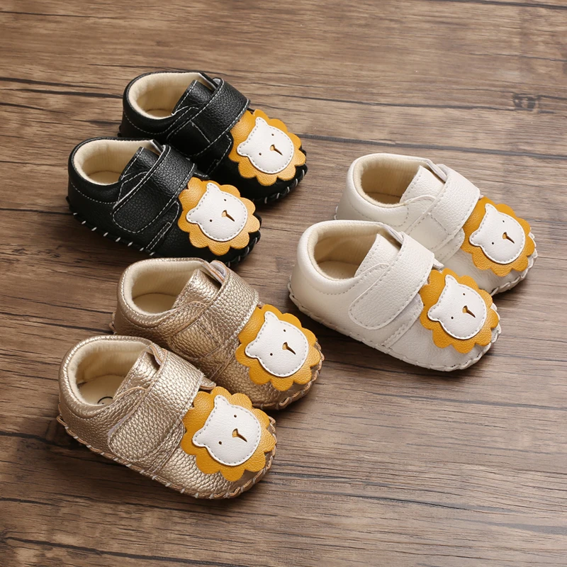 Cute cartoon cloth shoes in spring and summer, baby walking shoes
Cute cartoon cloth shoes in spring and summer, baby walking shoes