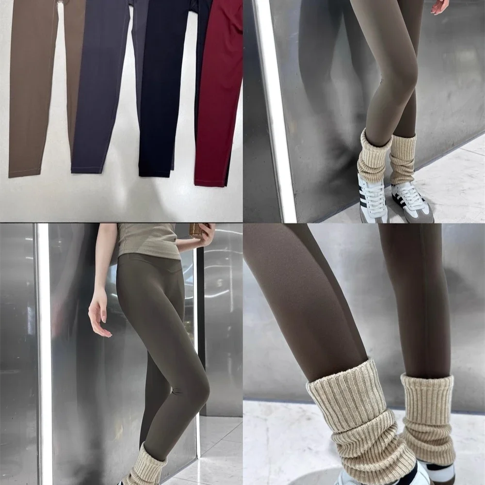 2025 new high-waisted hip lifting ladies yoga nude outwear tight running sports cycling trousers
2025 new high-waisted hip lifting ladies yoga nude outwear tight running sports cycling trousers