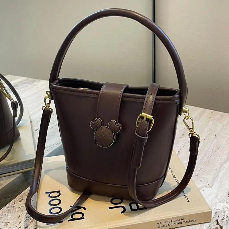 2024 Disney Mickey New Women's Crossbody Bag Fashionable High Quality Women Shoulder Bag Solid Color Large Capacity Women's Bag
2024 Disney Mickey New Women's Crossbody Bag Fashionable High Quality Women Shoulder Bag Solid Color Large Capacity Women's Bag