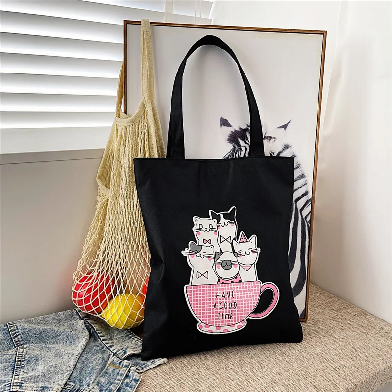 Cute Cartoon Cat Tote Bag for Women Large Capacity Canvas Shoulder Bag with Funny Kitten Print Perfect for Shopping Daily Use
Cute Cartoon Cat Tote Bag for Women Large Capacity Canvas Shoulder Bag with Funny Kitten Print Perfect for Shopping Daily Use