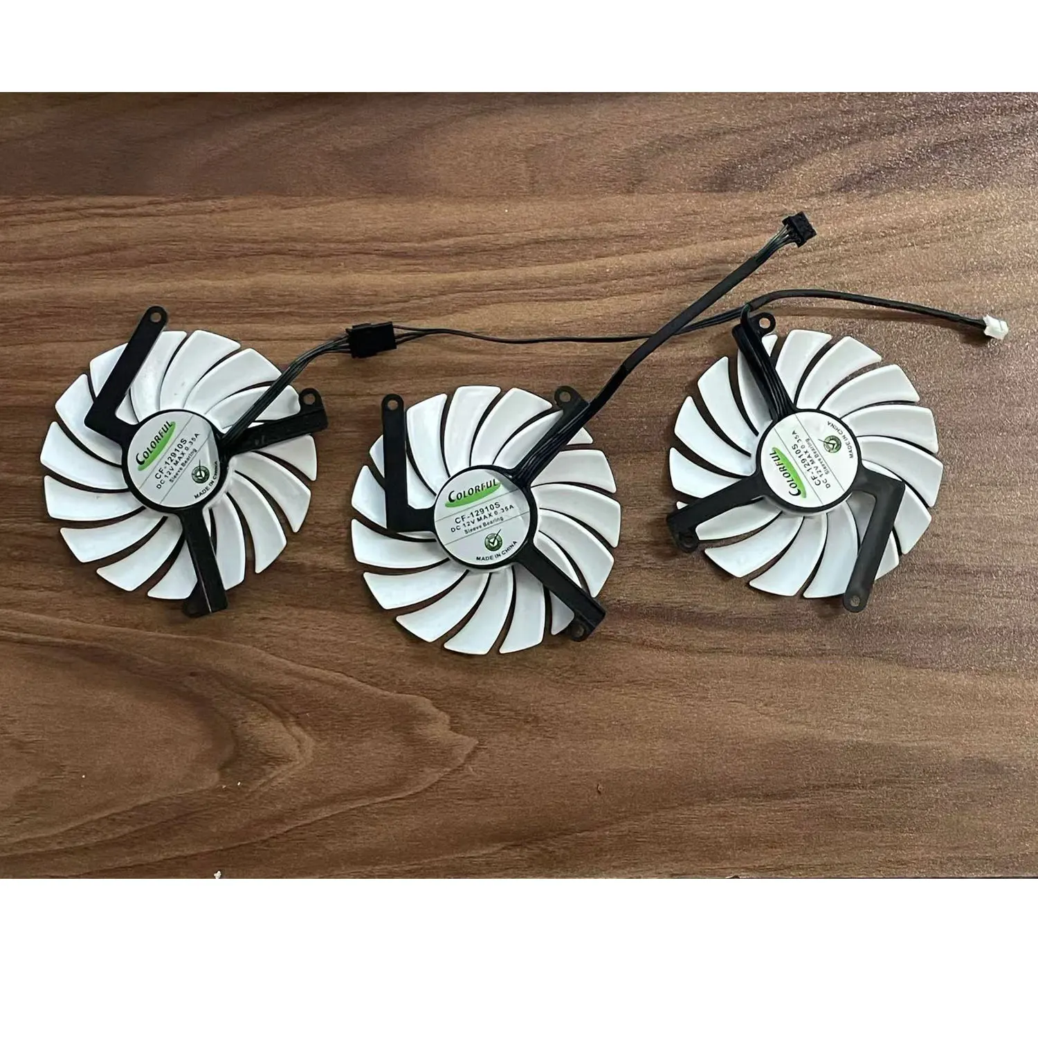 For AX gaming rebel GEFORCE RTX3080TI 3090 TI X3W graphics card replacement fan 85MM CF-12910S 4PIN 85MM RTX3080TI 3090 GPU FAN
For AX gaming rebel GEFORCE RTX3080TI 3090 TI X3W graphics card replacement fan 85MM CF-12910S 4PIN 85MM RTX3080TI 3090 GPU FAN