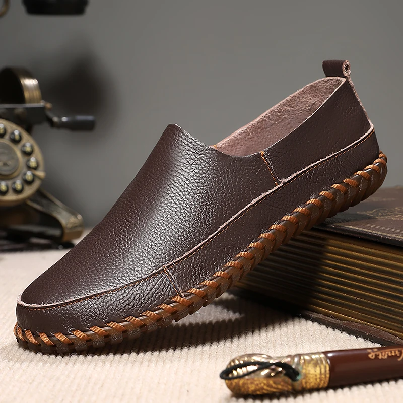 Genuine Top Layer Cow Leather Men Loafers Hand Stitching Soft Sole Slip on Casual Walking Business Shoes Size 38-48
Genuine Top Layer Cow Leather Men Loafers Hand Stitching Soft Sole Slip on Casual Walking Business Shoes Size 38-48