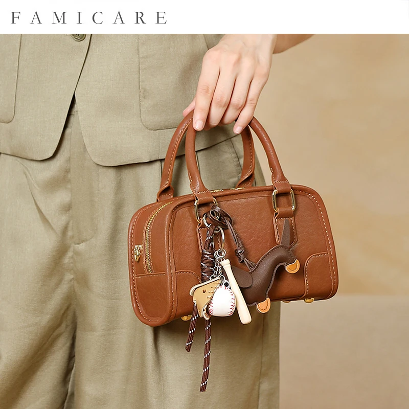 New Women's Split Leather Boston Handbag Lady Versatile Commuting Bowling Bags Girls Fashion Commuter Single Shoulder Crossbody
New Women's Split Leather Boston Handbag Lady Versatile Commuting Bowling Bags Girls Fashion Commuter Single Shoulder Crossbody