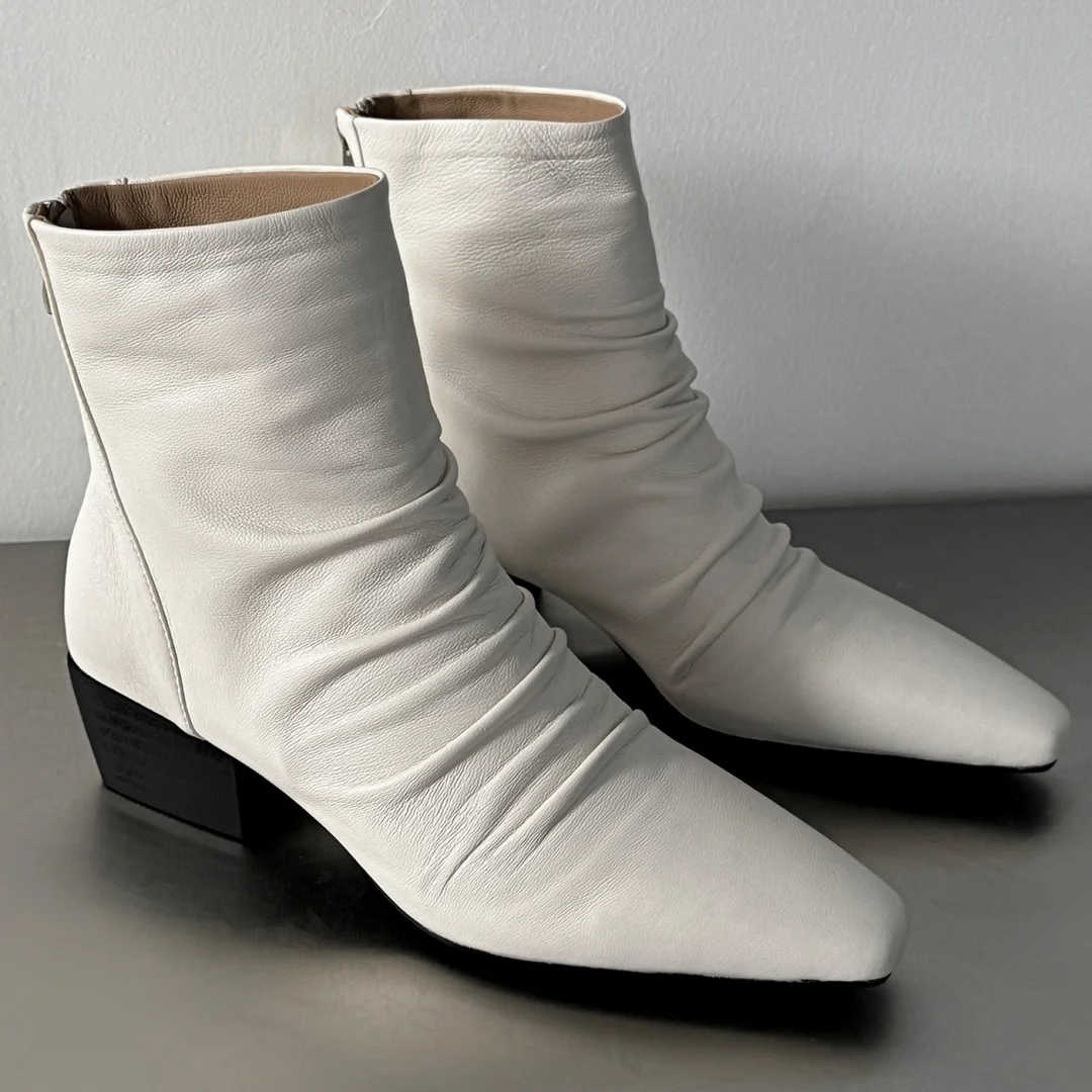 Women's sheepskin square toe pleated back zip autumn ankle boots 4.5cm thick med heel casual female high quality soft short boot
Women's sheepskin square toe pleated back zip autumn ankle boots 4.5cm thick med heel casual female high quality soft short boot