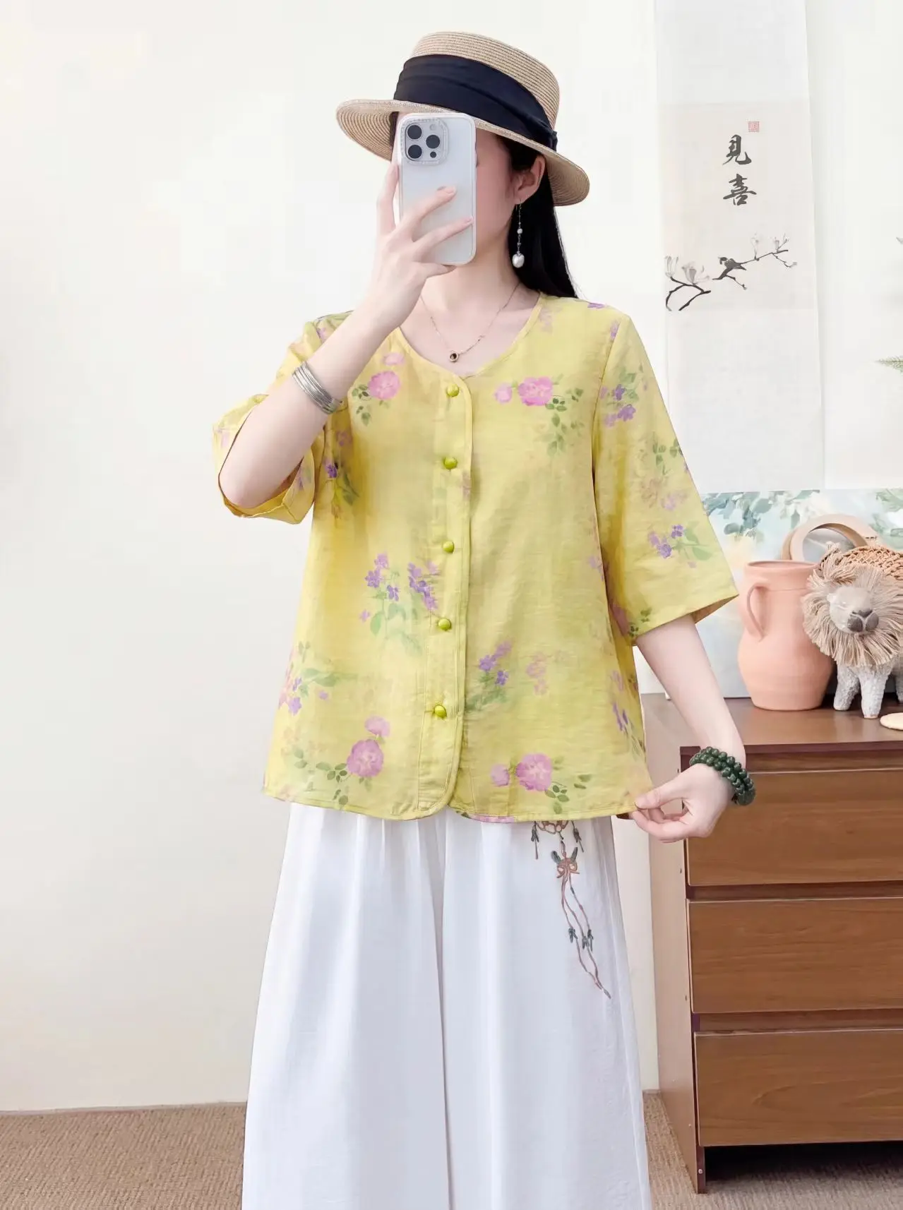 Slimming Chinese Style Loose Fit Summer New round Neck Short Sleeve Shirt Outerwear Polyester Fiber Plant Floral Print Women'...
Slimming Chinese Style Loose Fit Summer New round Neck Short Sleeve Shirt Outerwear Polyester Fiber Plant Floral Print Women'...