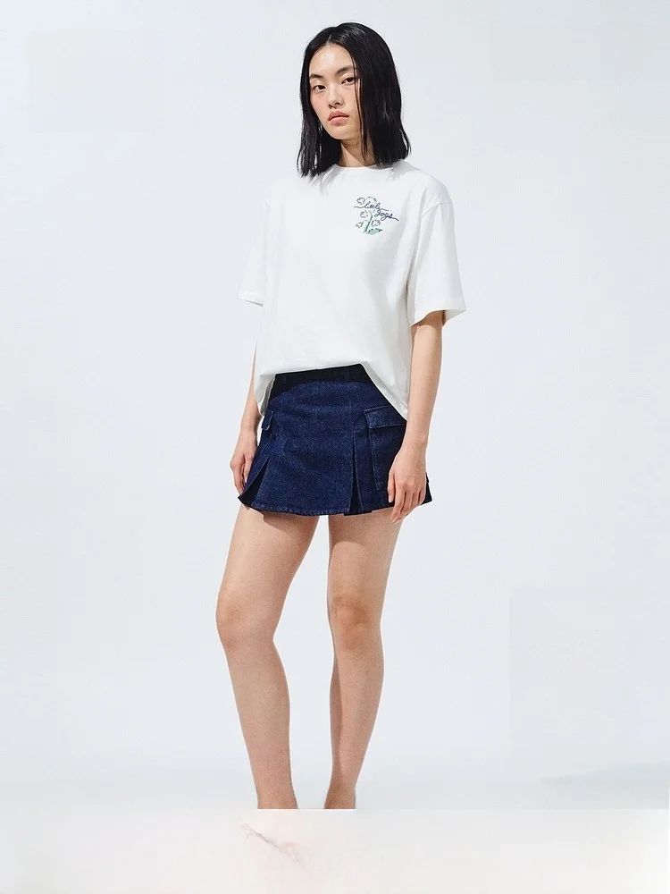 H&M Women's Slim Fit Denim Shorts Summer Casual Cotton Natural Waist No Stretch Ladies Fashion Spring Summer 2026
H&M Women's Slim Fit Denim Shorts Summer Casual Cotton Natural Waist No Stretch Ladies Fashion Spring Summer 2026